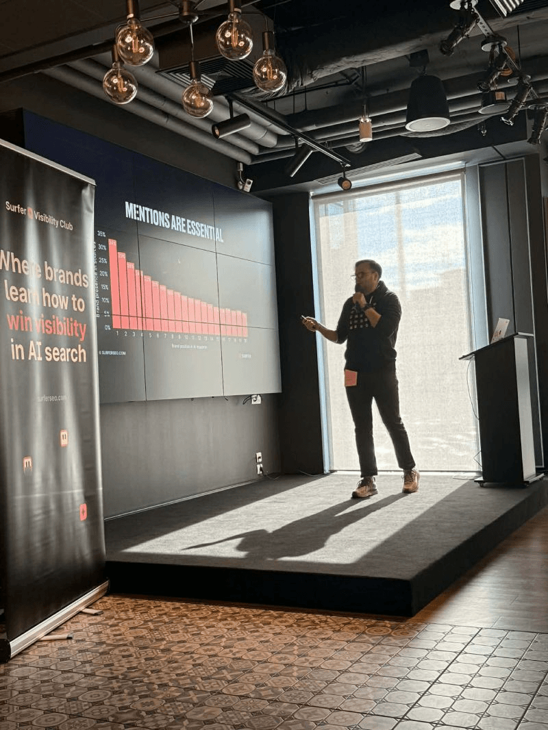 Jakub Sadowski presenting at Surfer Visibility Club — Mentions Are Essential